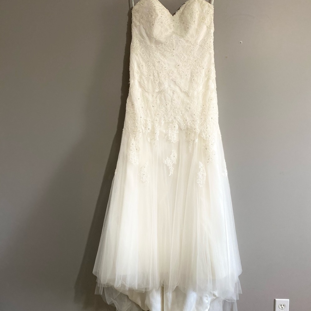 Allure bridal gown NEW